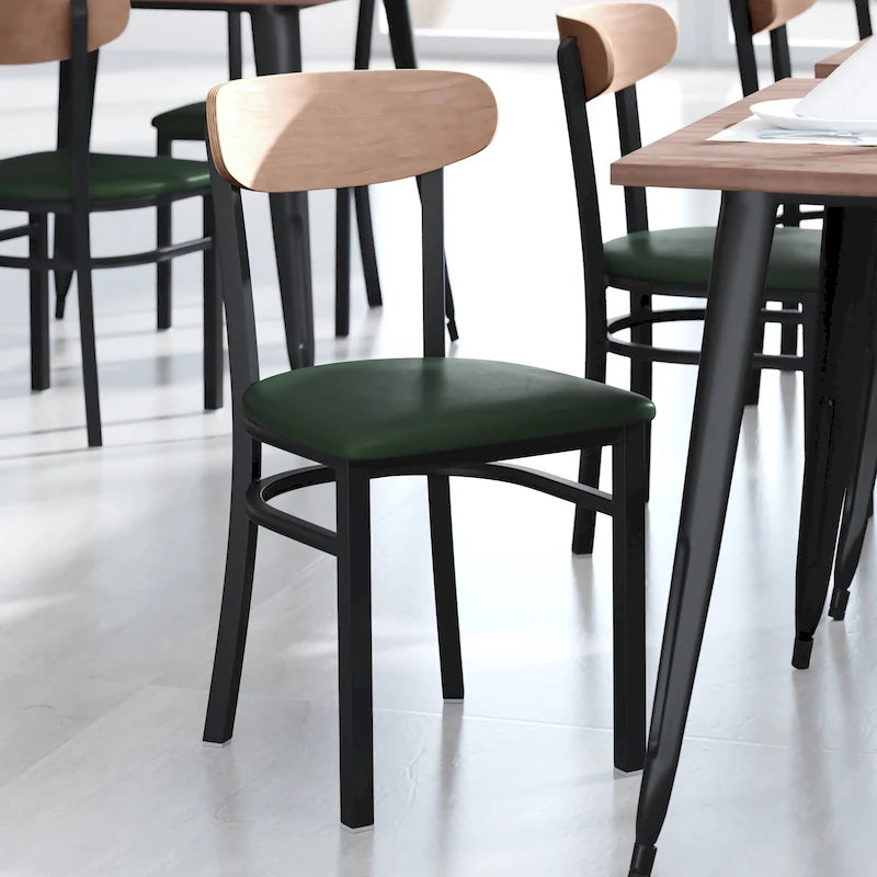 Chaise de salle à manger commerciale en métal avec assise en bois et dossier boomerang
