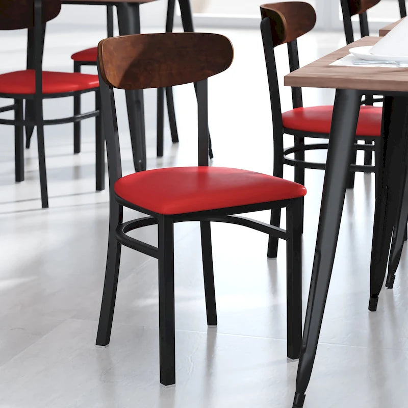Chaise de salle à manger commerciale en métal avec assise en bois et dossier boomerang