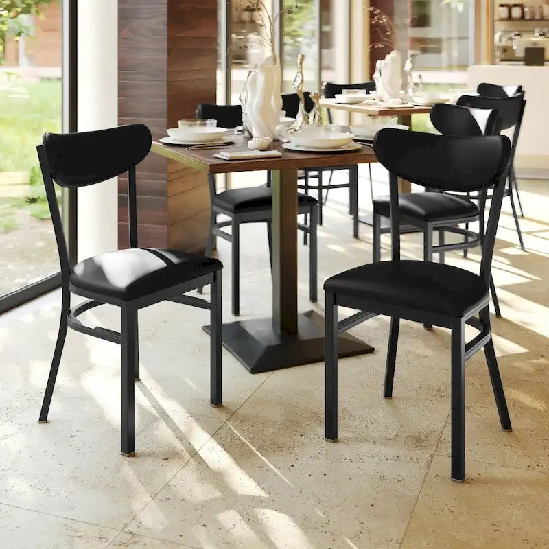 Chaise de salle à manger commerciale en métal avec assise en bois et dossier boomerang