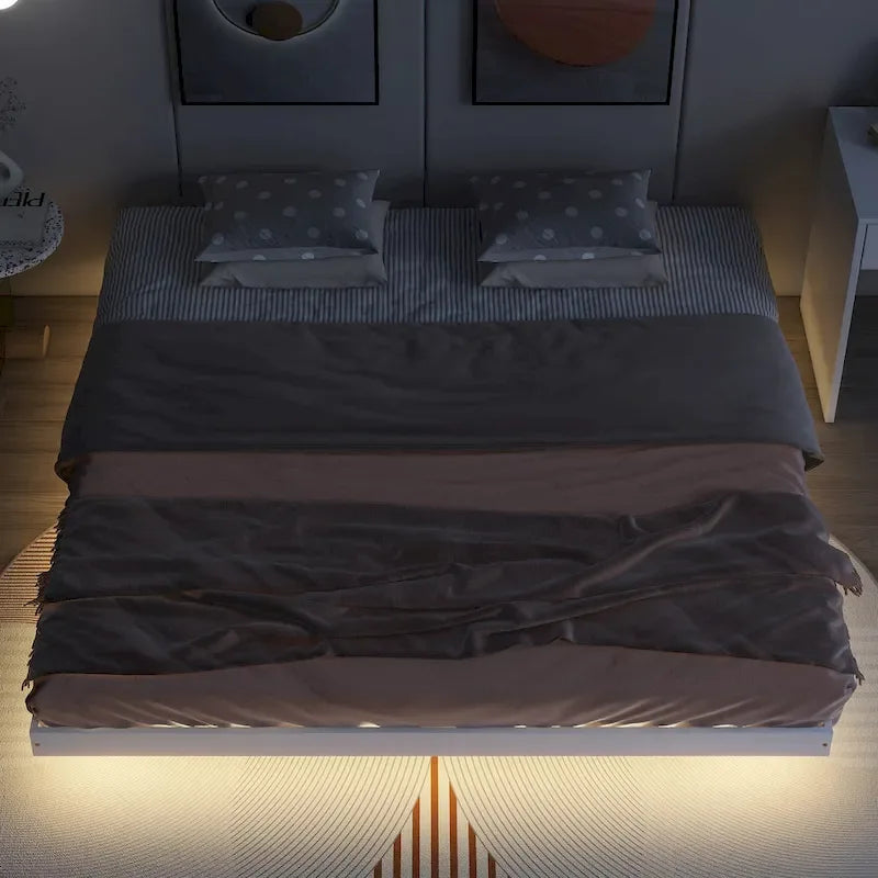 Lit flottant King Size avec lumières LED