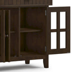 Buffet de style transitionnel en bois massif, 152 cm de large, couleur brun foncé